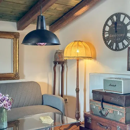 아파트 Soffitta Corfu Sinarádes